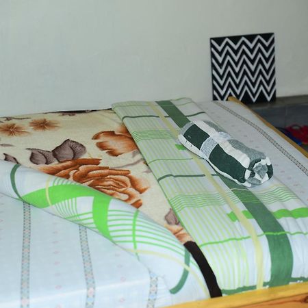 Akagera Neighbors Bed and Breakfast Kabarondo Buitenkant foto