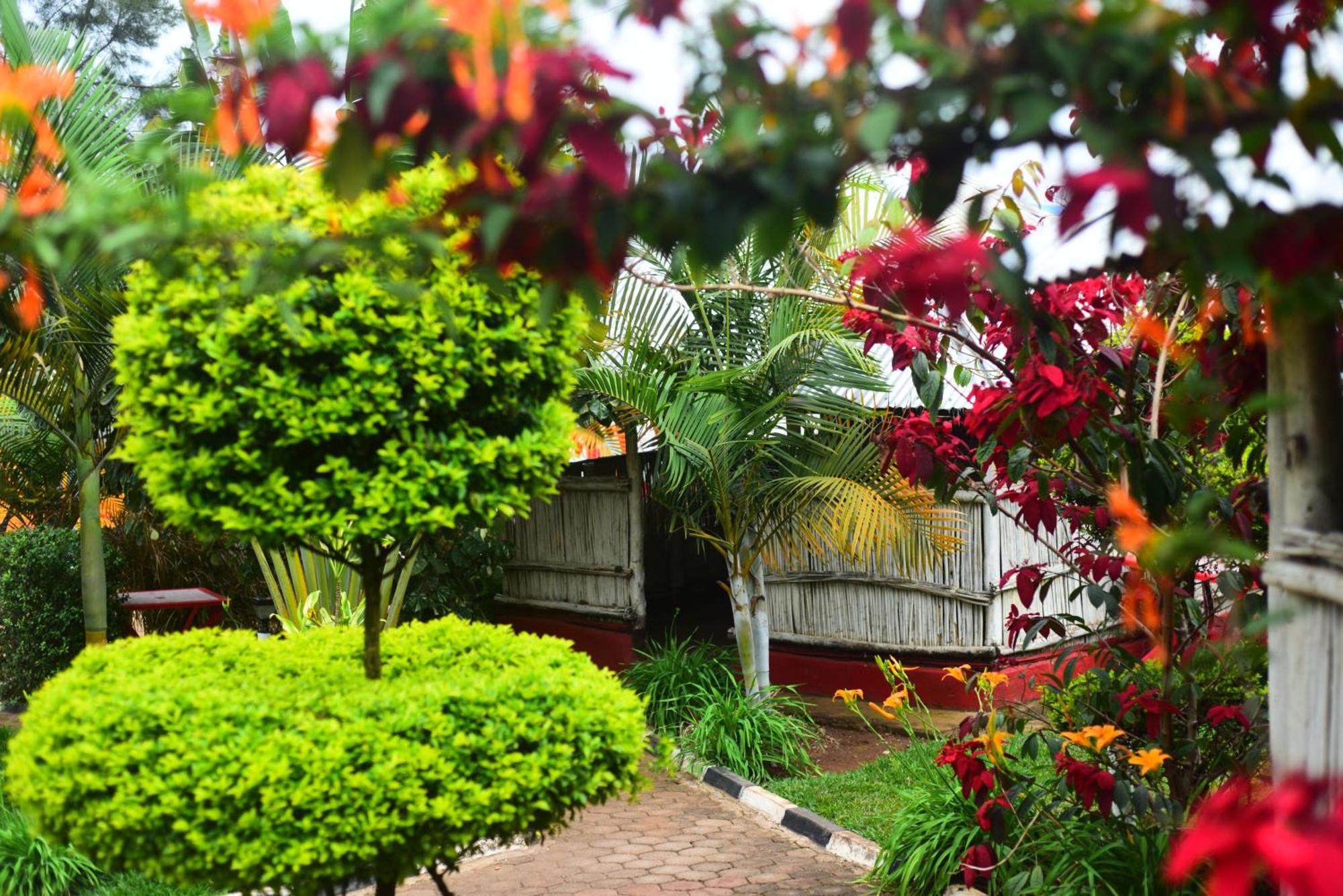 Akagera Neighbors Bed and Breakfast Kabarondo Buitenkant foto
